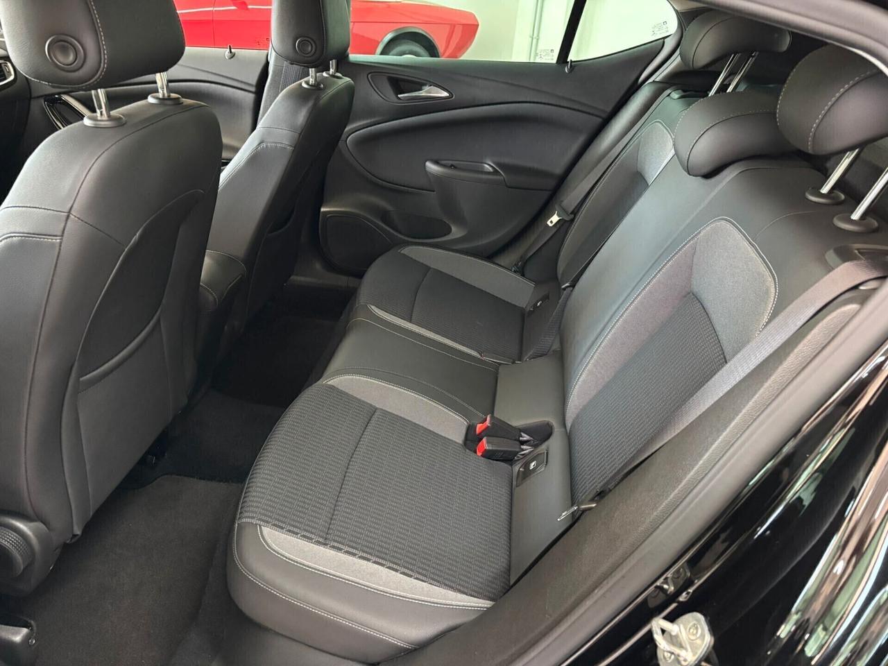 Opel Astra Berlina