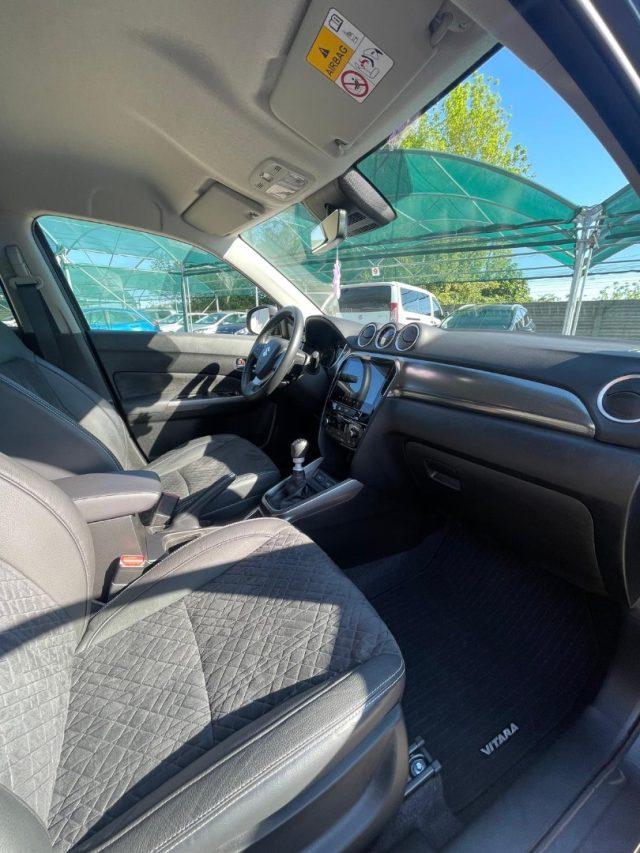 SUZUKI Vitara 1.4 Hybrid Top