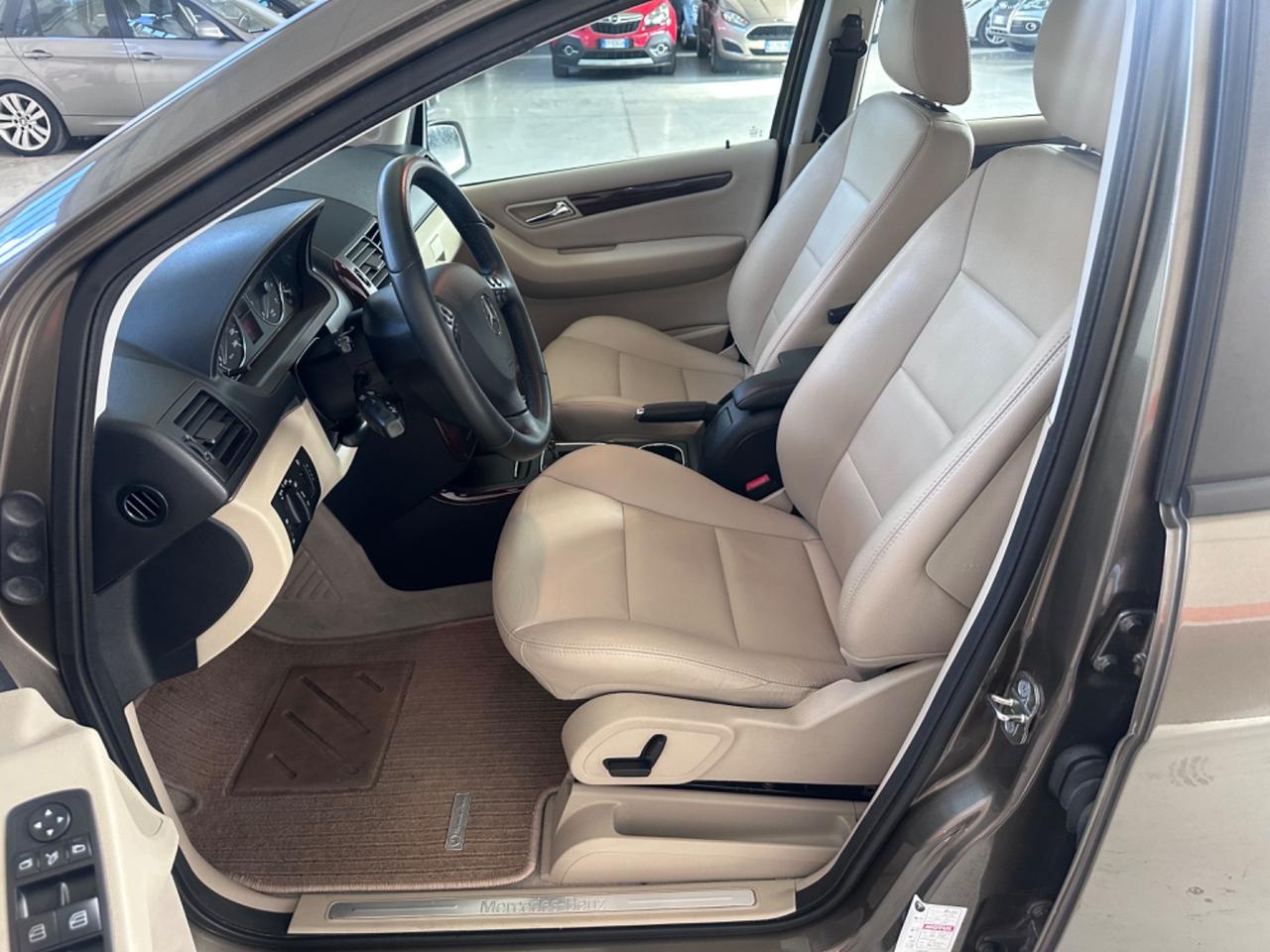 Mercedes-benz A 160 BlueEFFICIENCY Elegance