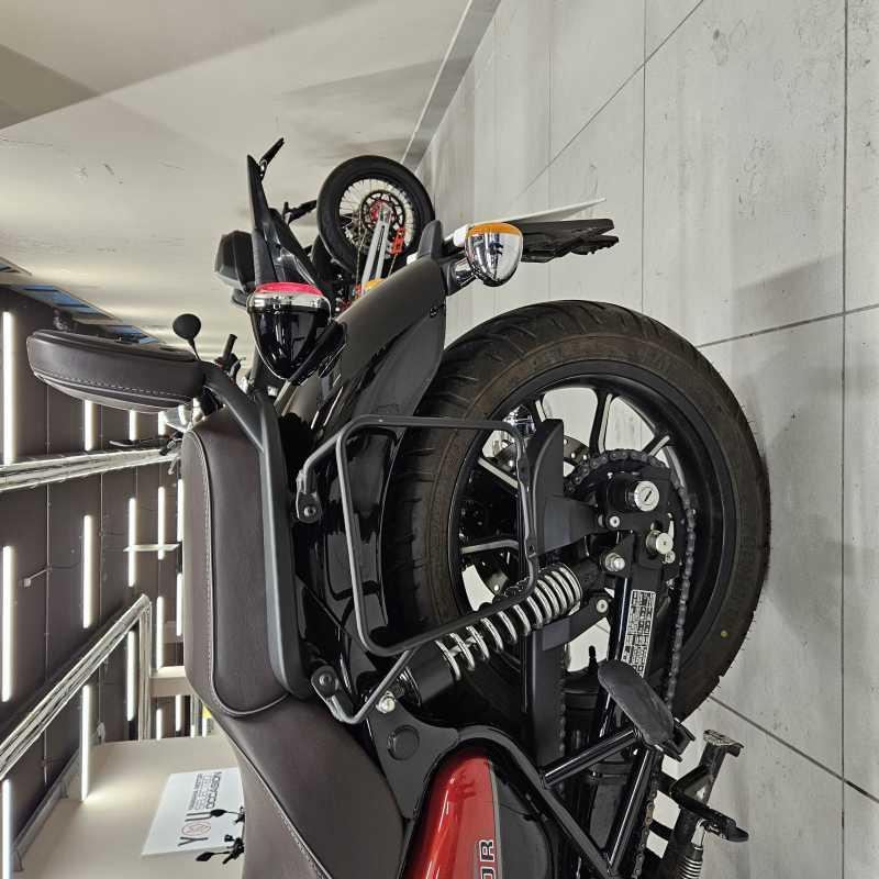 Royal Enfield Meteor 350 - 2024