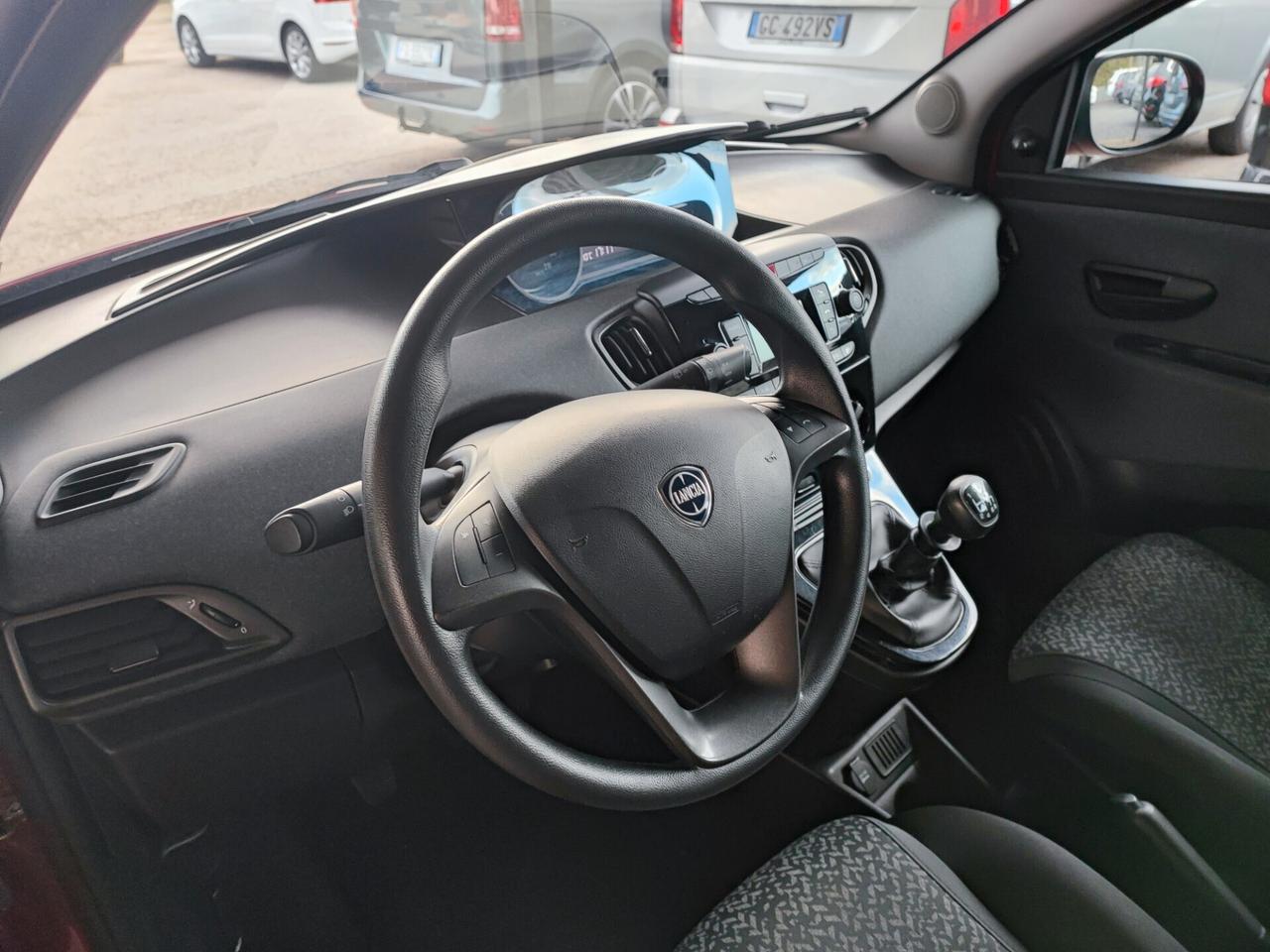 Lancia Ypsilon 5 porte S&S Hybrid Ecochic Gold