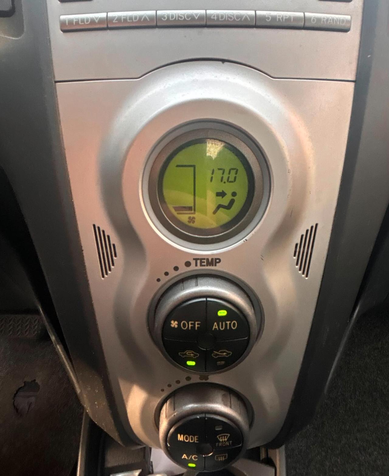 Toyota Yaris 1.4 D-4D 3 porte Sol