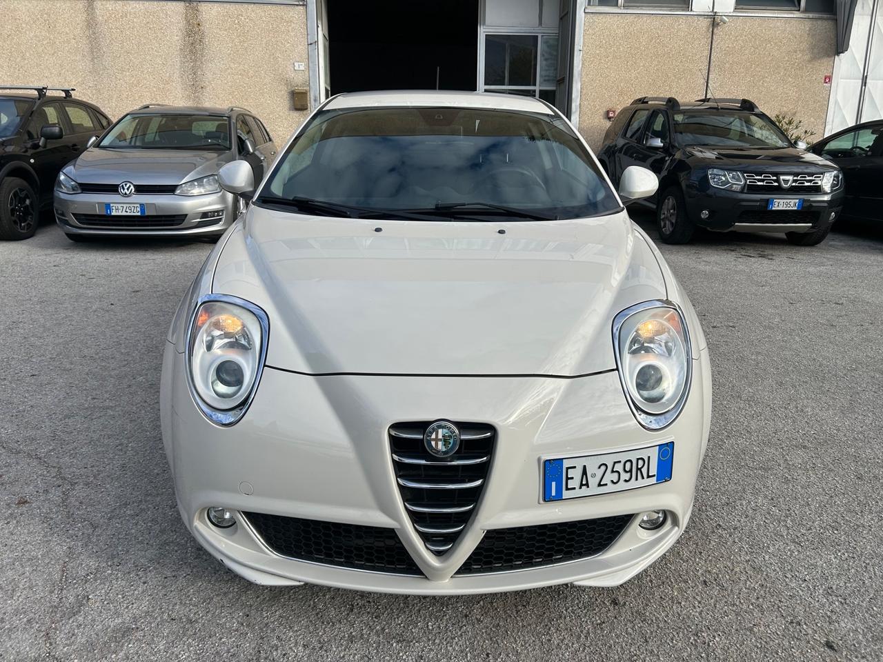 Alfa Romeo MiTo 1.6 JTDm 16V Distinctive Sport Pack