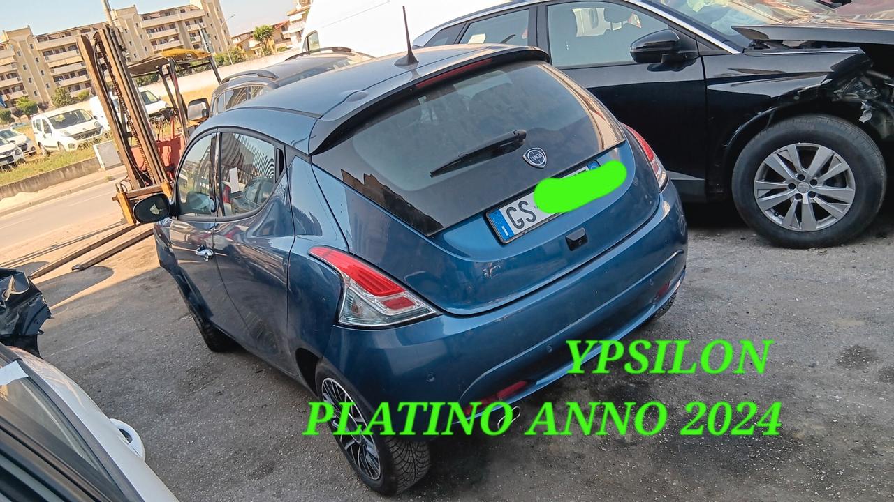 LANCIA YPSILON INCIDENTATA SINISTRATA MONDIALCARS 024