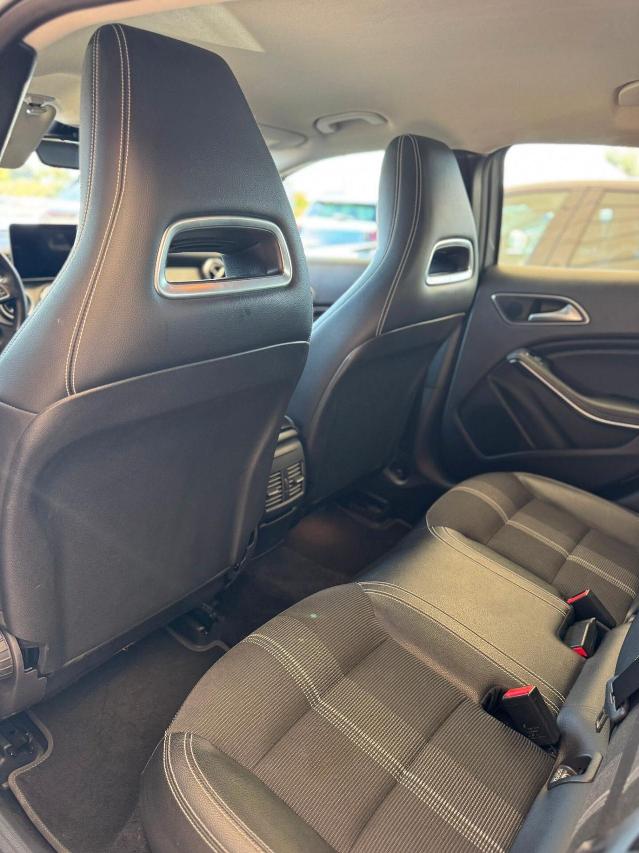 Mercedes-benz GLA 200 GLA 200 d Automatic Sport