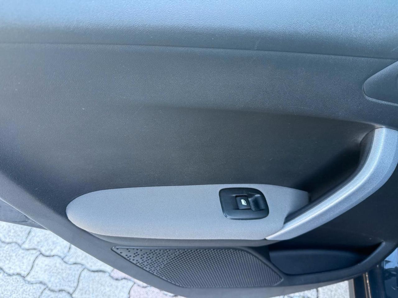 Peugeot 2008 PureTech 82 Allure + GPL - OK NEOPATENTATI