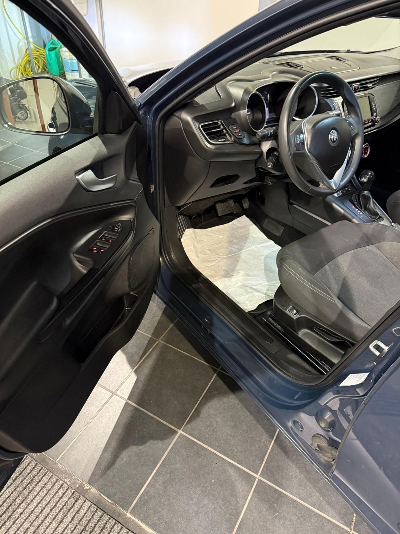 Alfa Romeo Giulietta 1.6 -AUTOMATICA-GARANZIA-PERMUTO