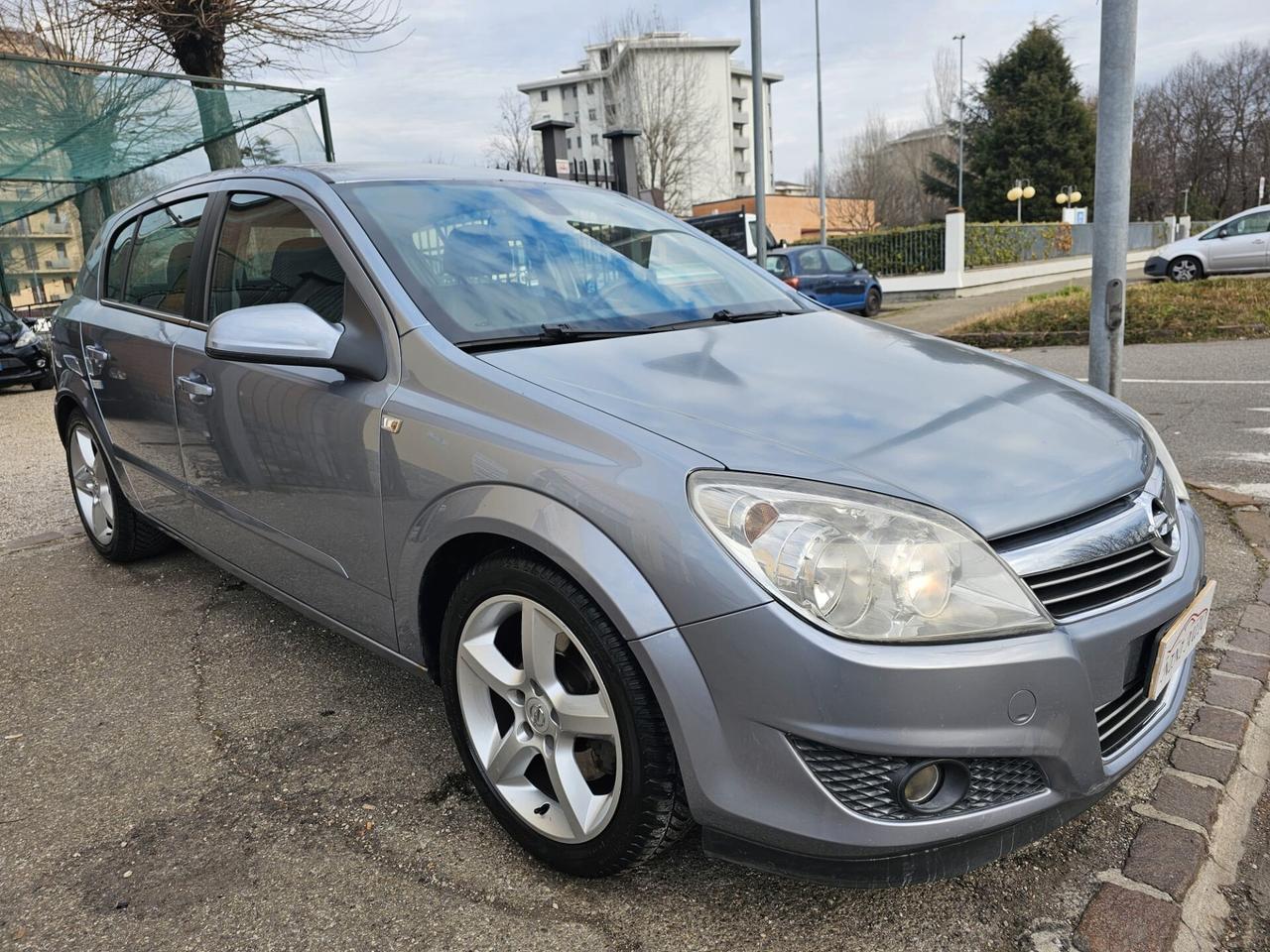 Opel Astra 1.9 CDTI 150cv 5PT Cosmo*Pelle*PDC*17*