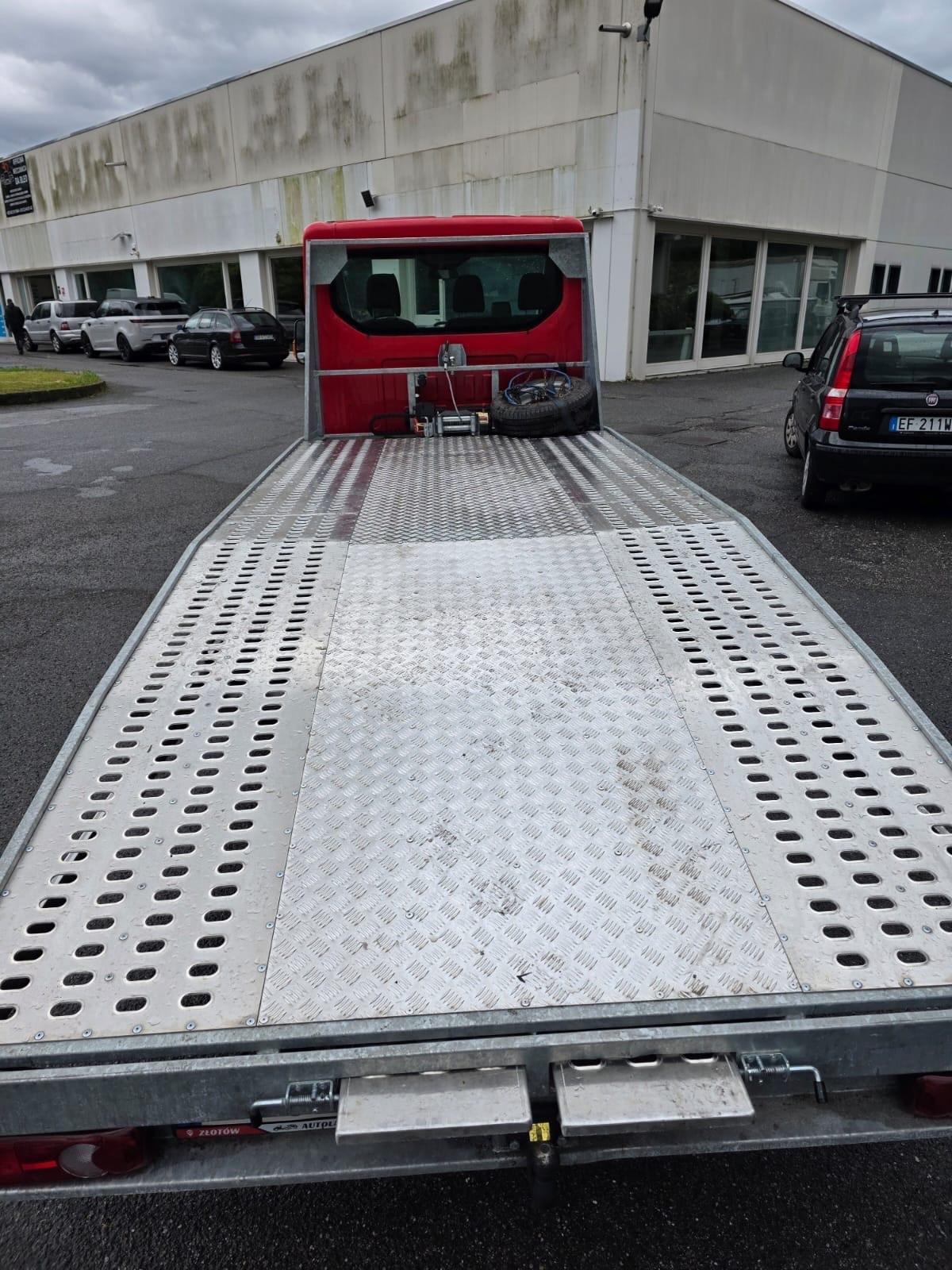 Ford Transit carroattrezzi
