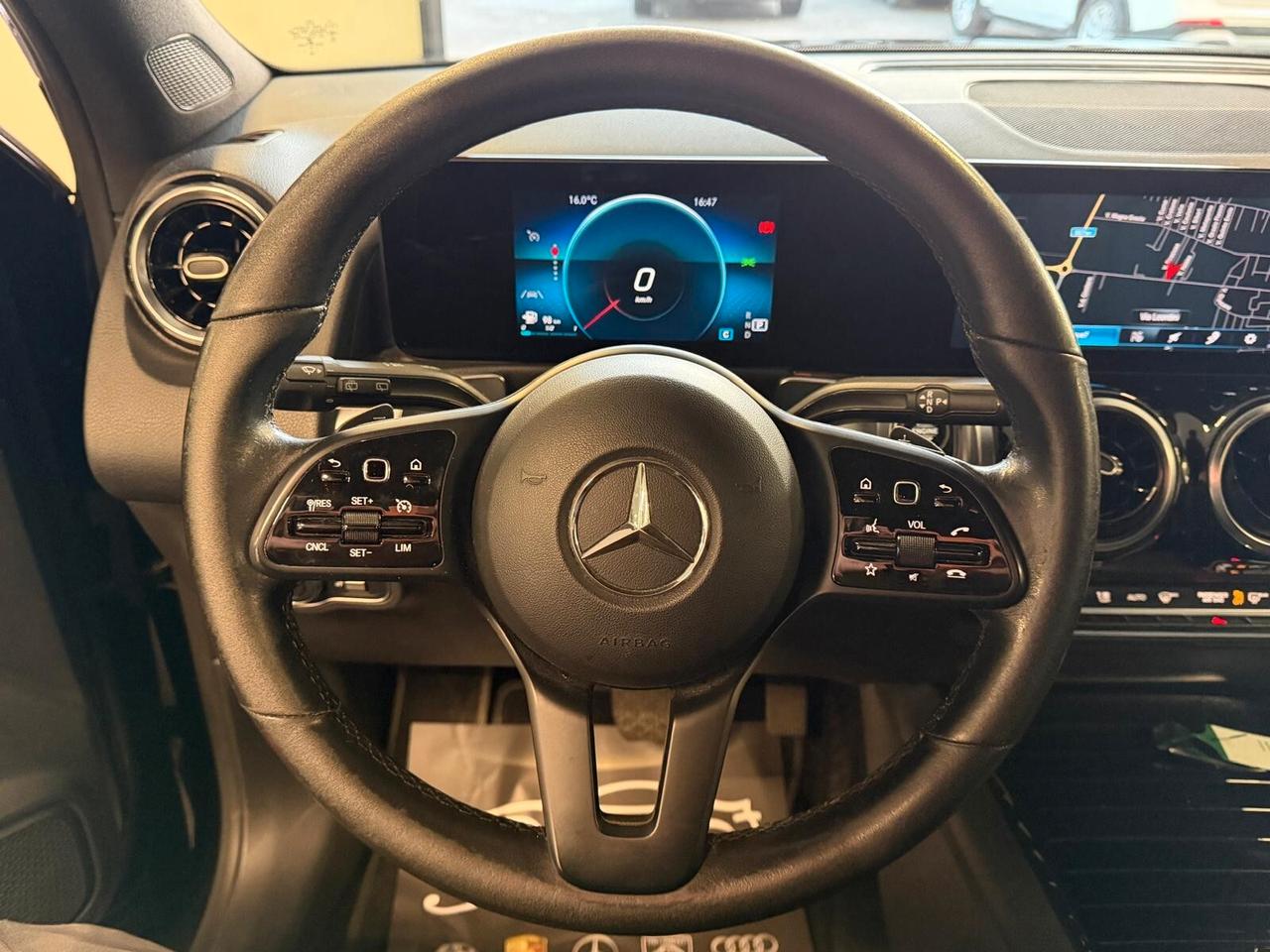 MERCEDES-BENZ GLB 180D SPORT 2.0 116CV PELLE NAVI CAM ANNO 2022