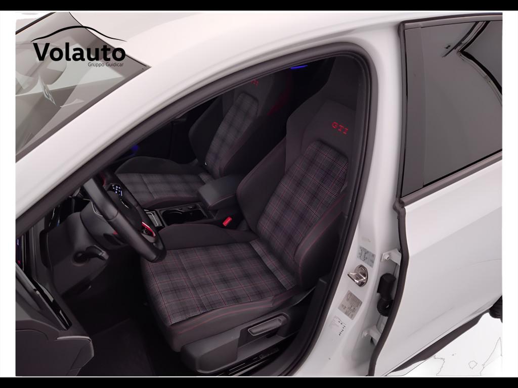 VOLKSWAGEN Golf VIII 2020 - Golf 2.0 tsi GTI 245cv dsg
