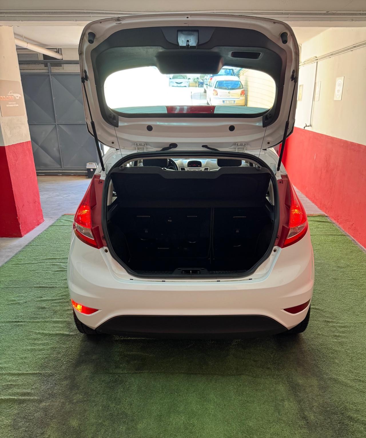 Ford Fiesta Fiesta 1.2 BENZINA 82 CV,100000 CHILOMETRI