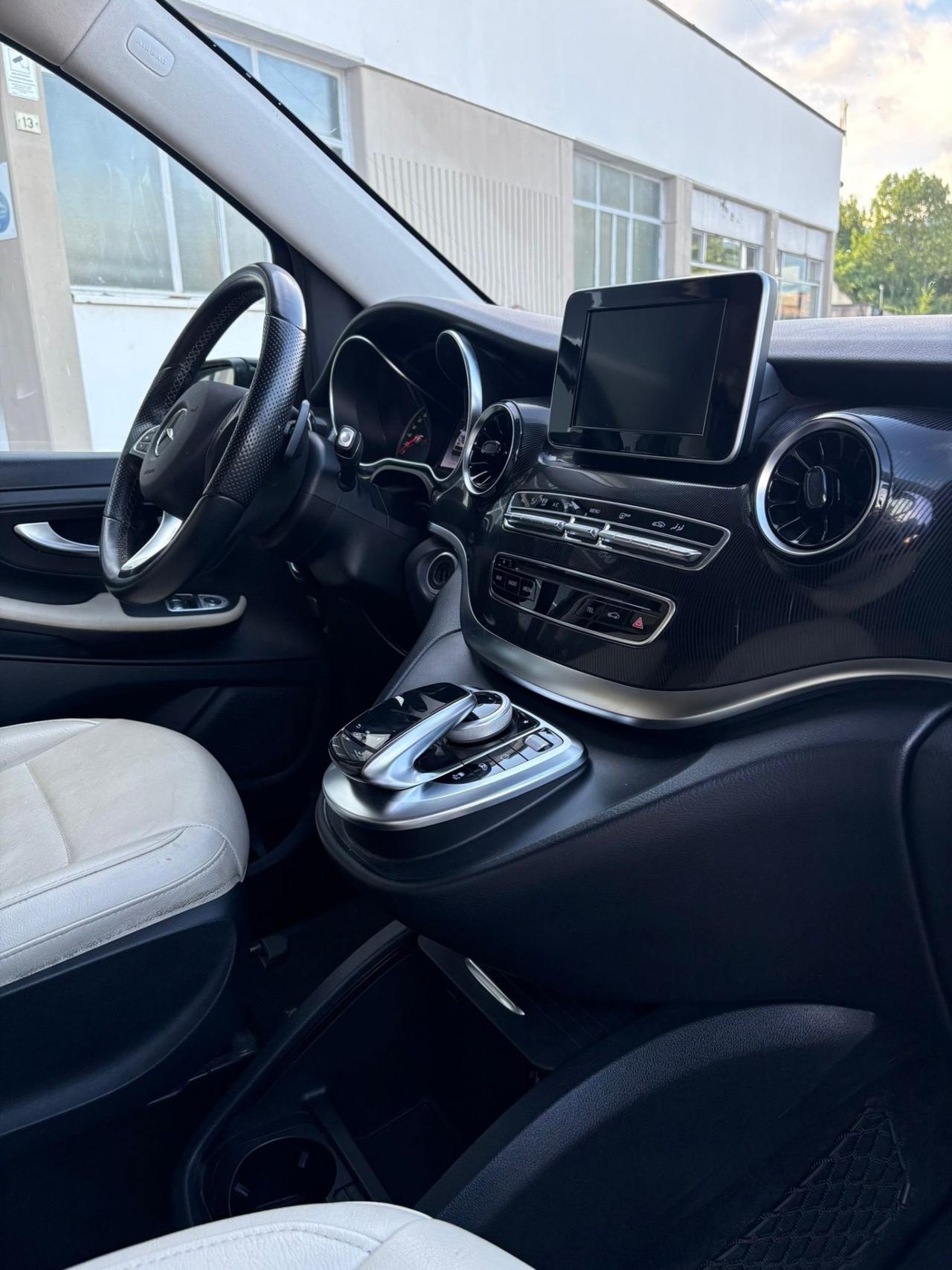 Mercedes-benz V 220 d Automatic 4Matic Executive Long
