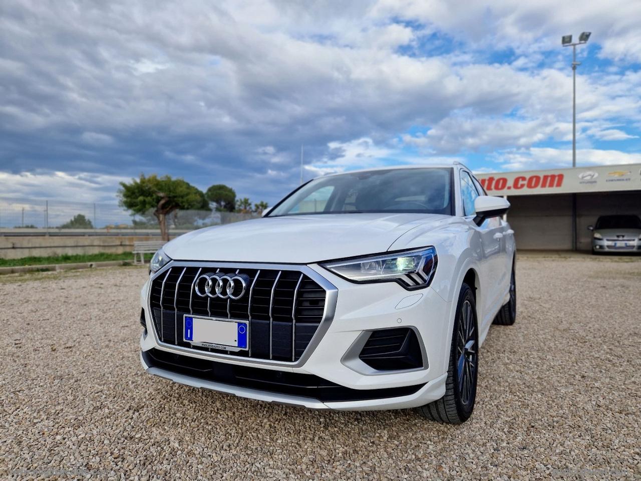 AUDI Q3 35 TDI S tronic Business Advanced FULL-LED