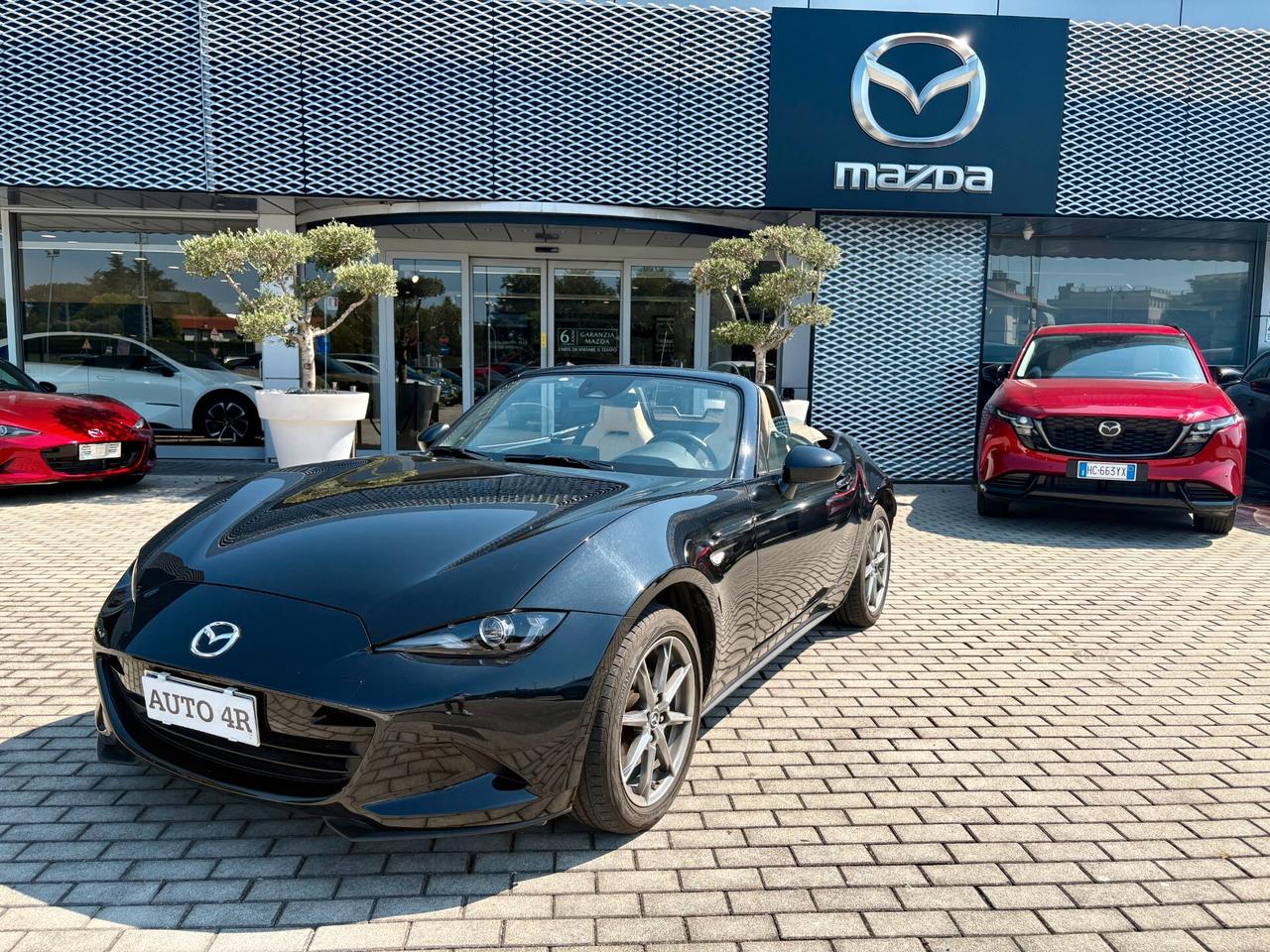Mazda MX-5 1.5L Skyactiv-G Kazari