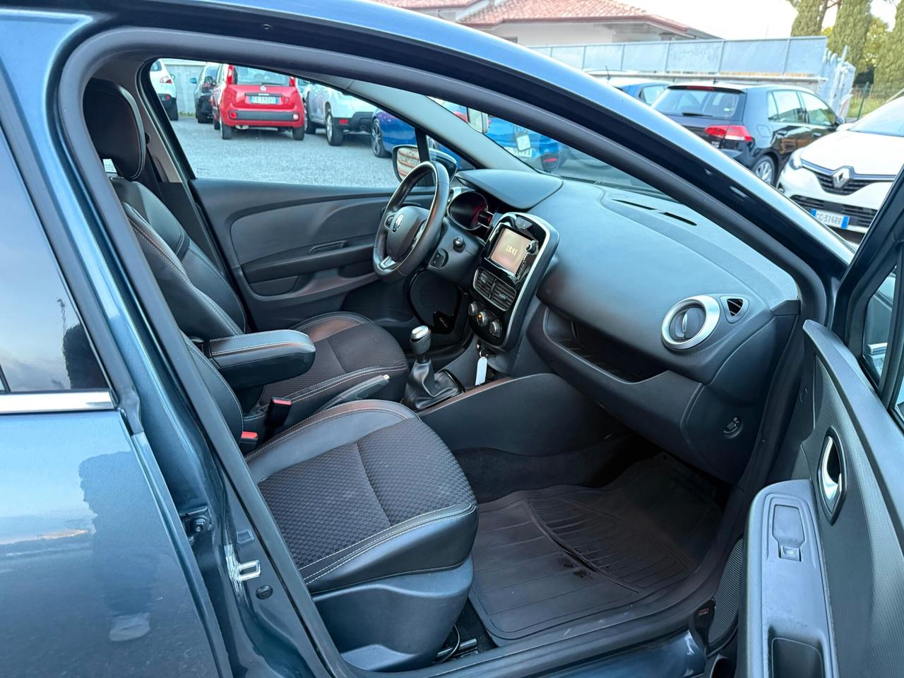 Renault Clio TCe 12V 90 CV Start&Stop 5 porte Energy Duel