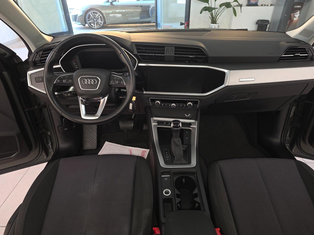 Audi Q3 35 TDI quattro S tronic Business Advanced