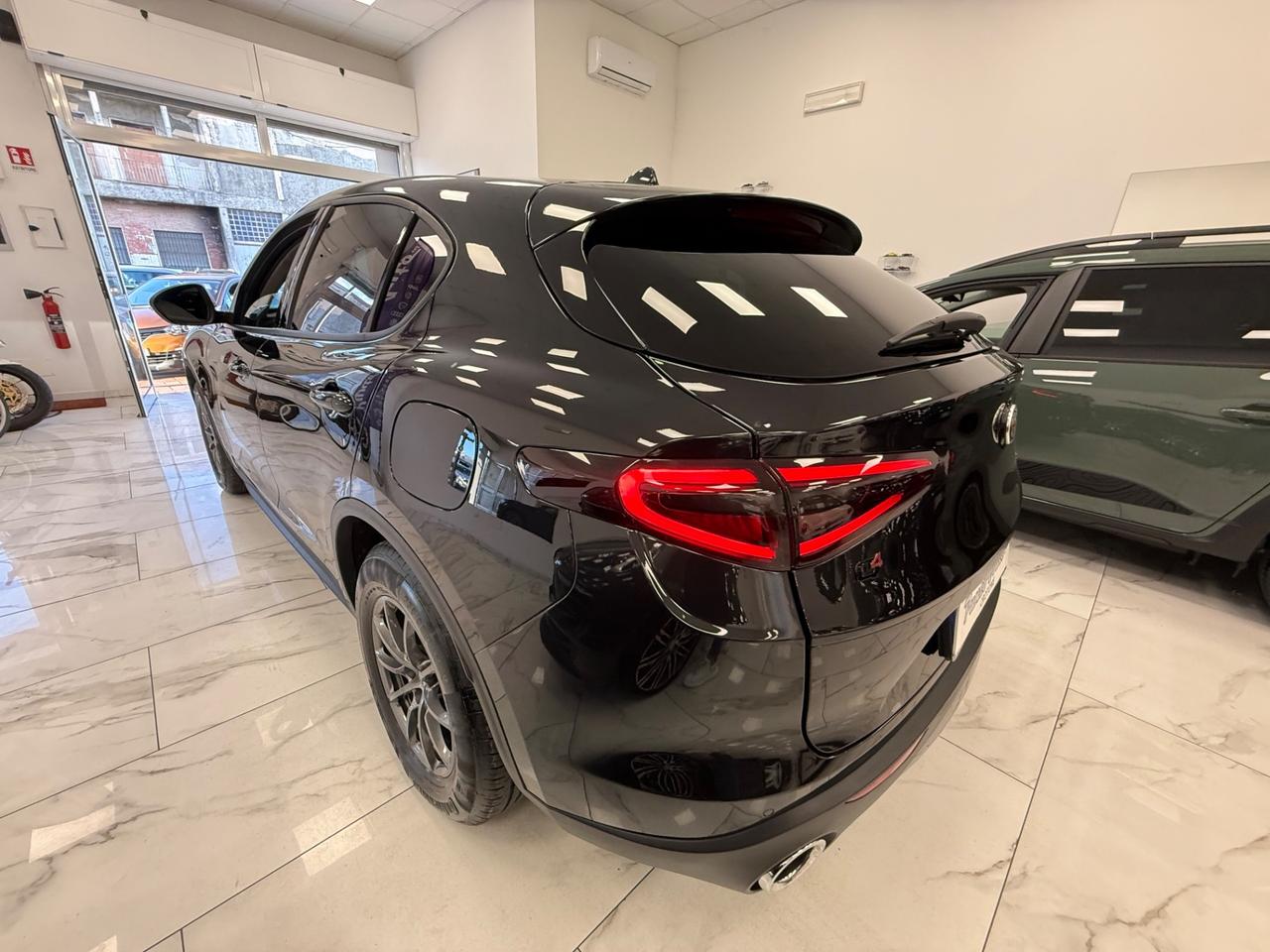 Alfa Romeo Stelvio 2.2 Turbodiesel 160 CV AT8 RWD Business