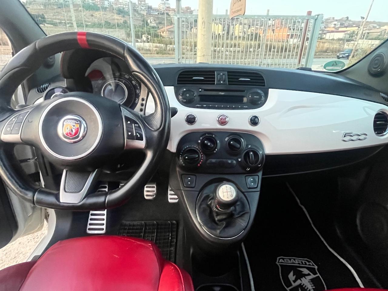 Fiat 500 Abarth Fiat 500 Abarth con tetto apribile