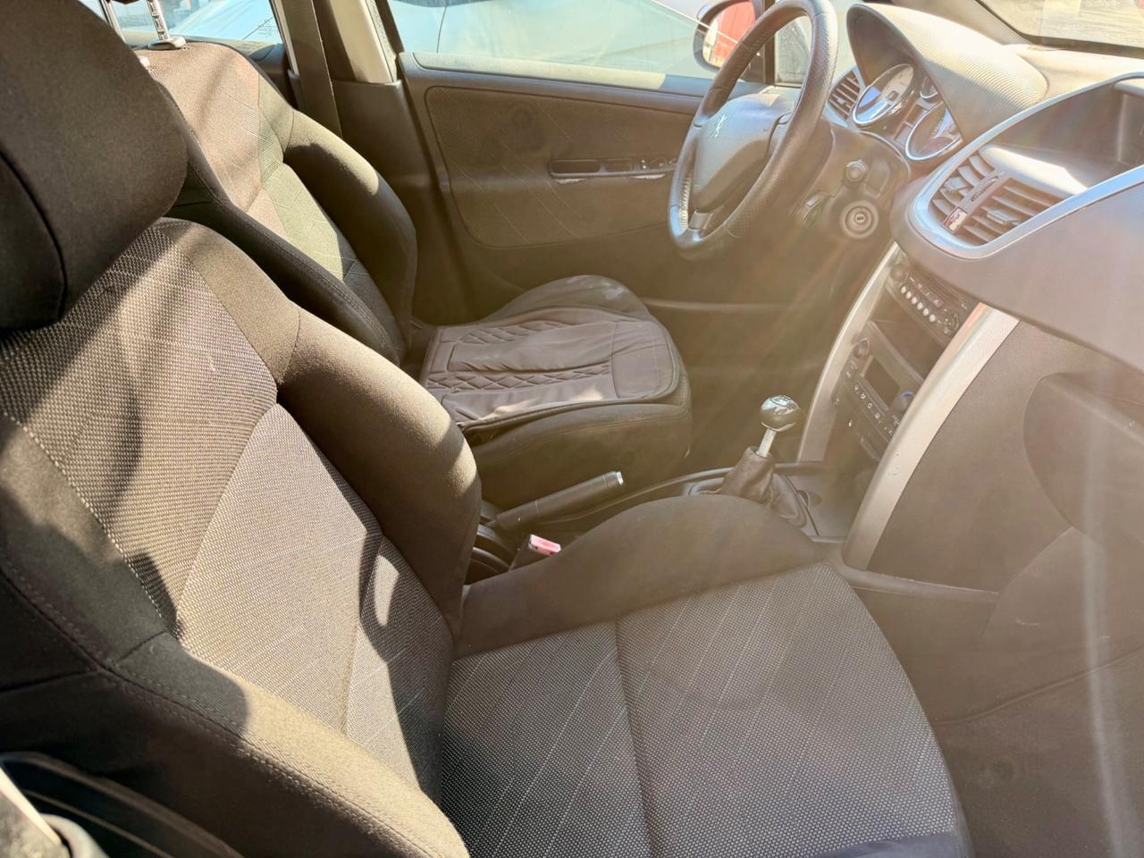 Peugeot 207 1.6 HDi 90CV 5p. XS