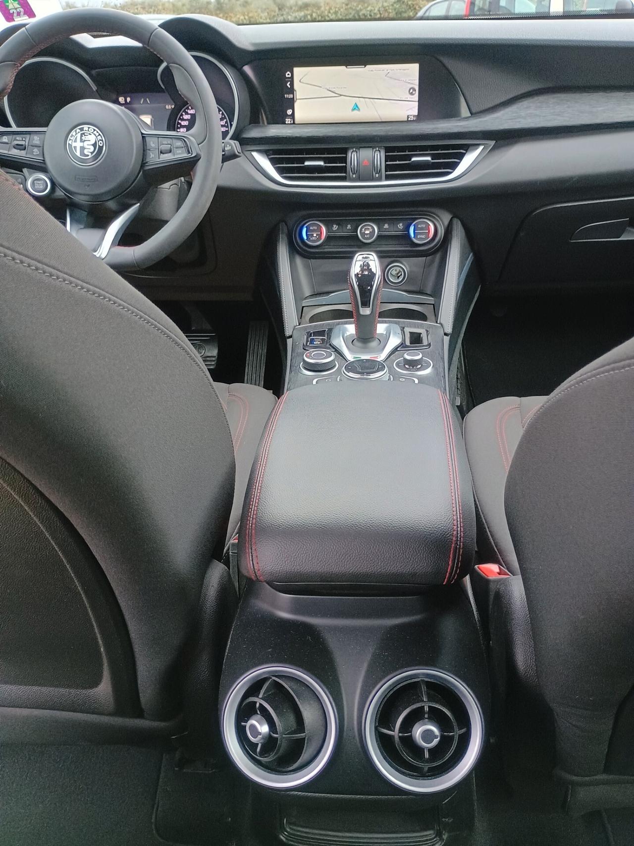 Alfa Romeo Stelvio 2.2 Turbodiesel 160 CV AT8 RWD Business