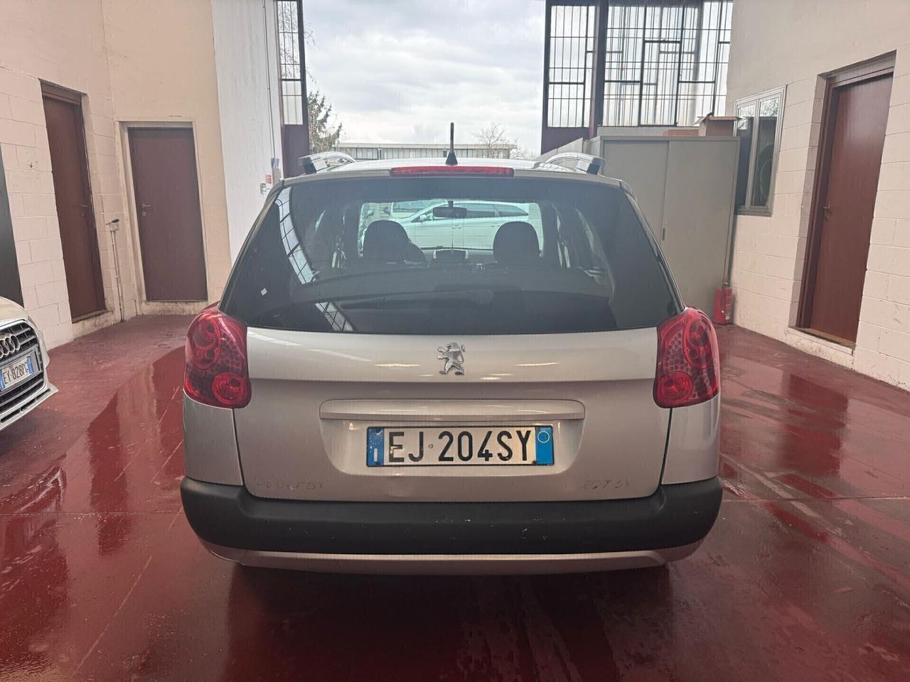 Peugeot 207 1.4 VTi 95CV SW Sweet Years GPL NEOPAT