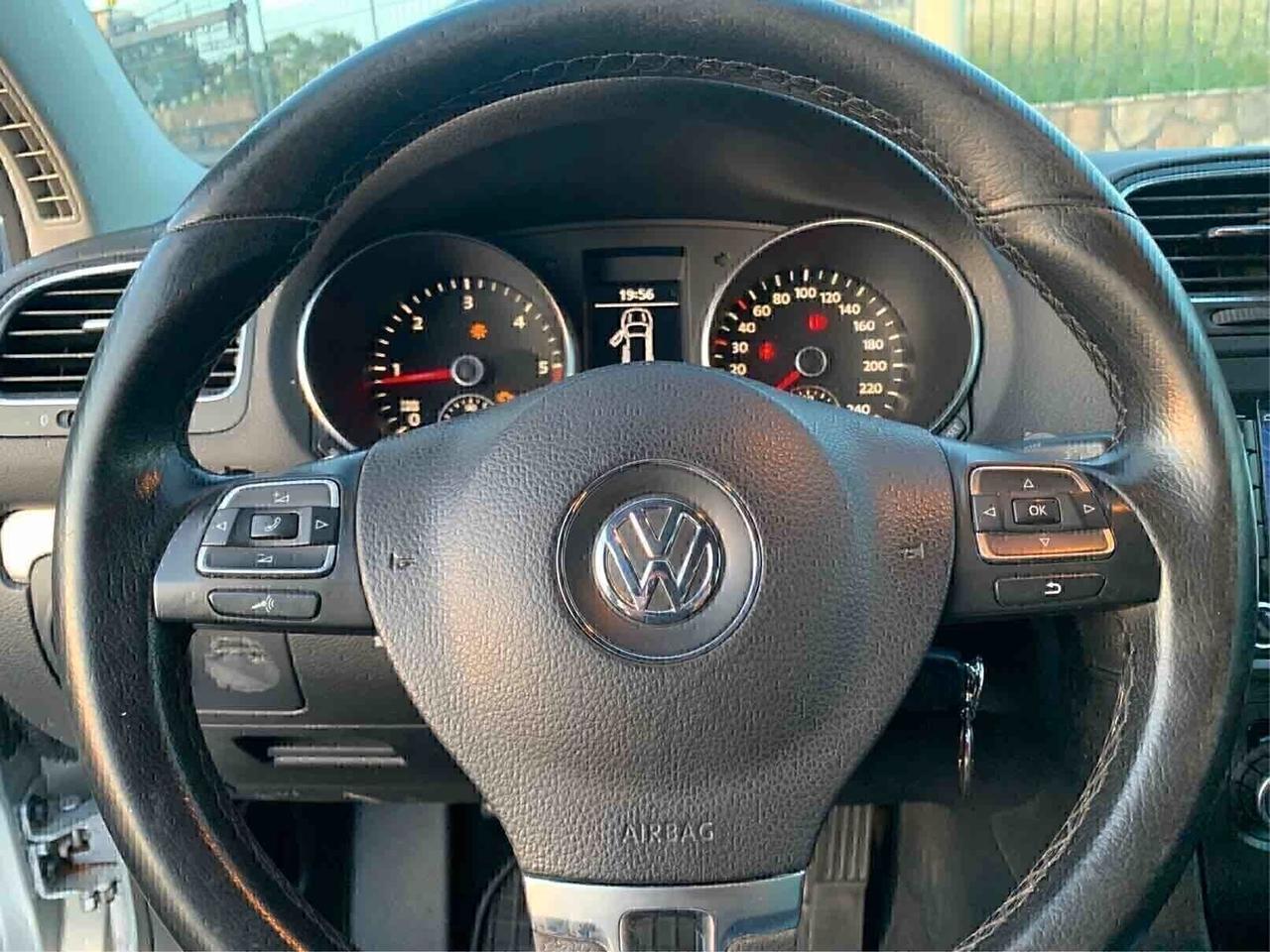 Volkswagen Golf 2.0 TDI 140CV