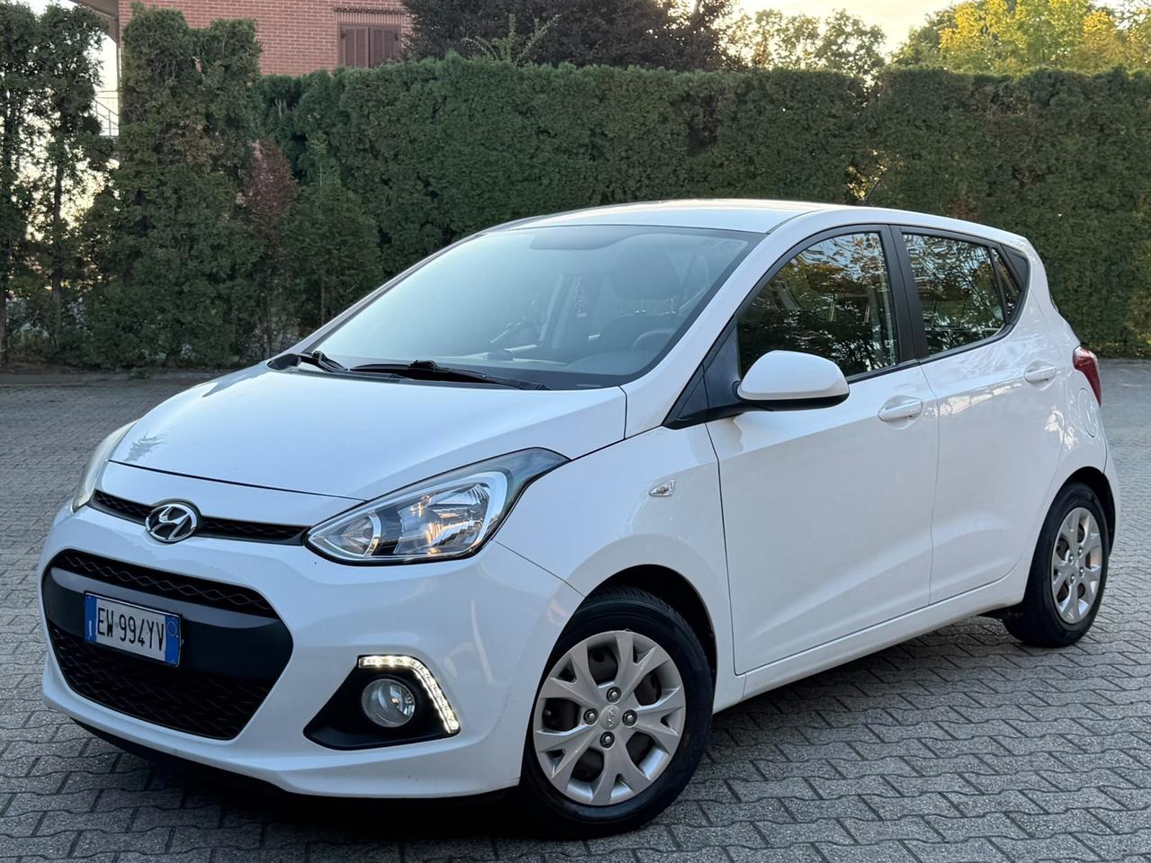 Hyundai i10 1.0 MPI Sound Edition A/T