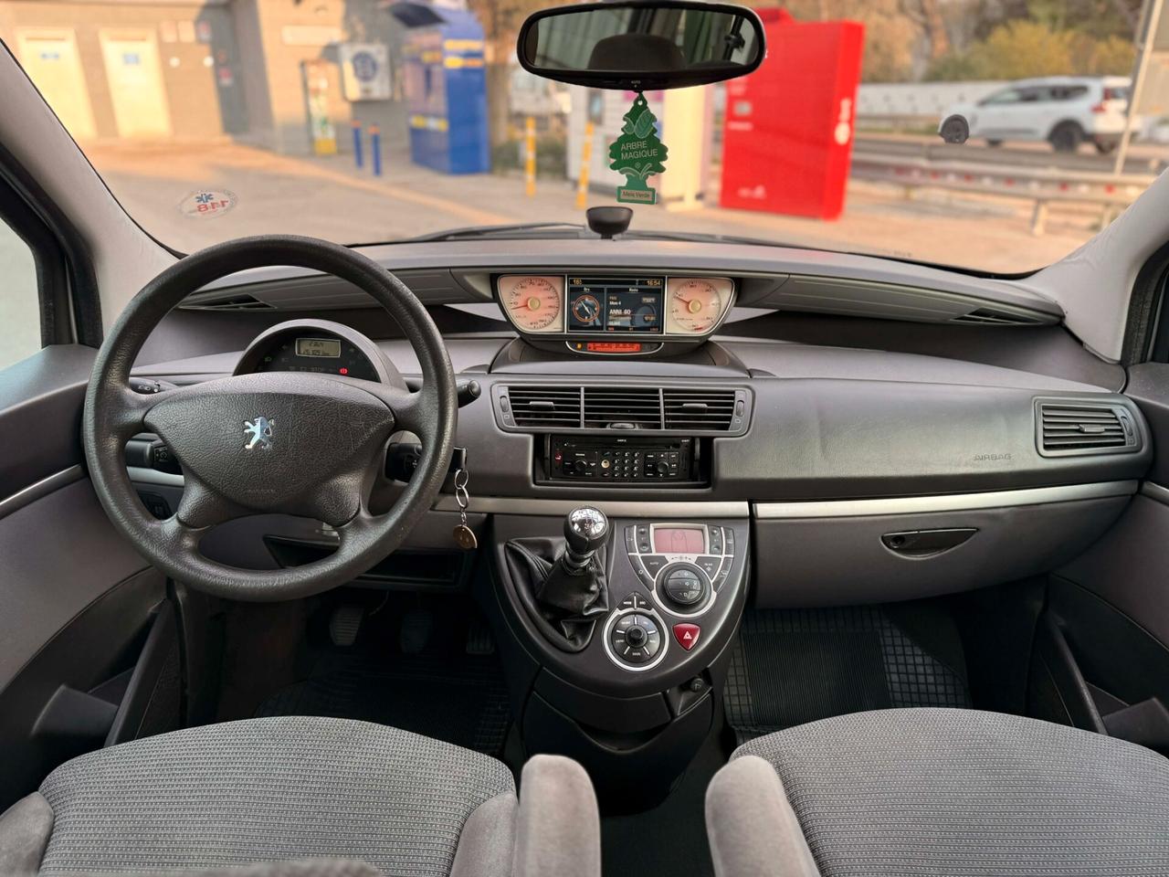 Peugeot 807 2.0 HDi FAP SV 7 POSTI