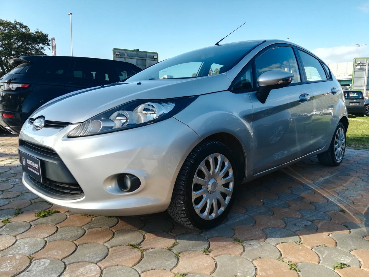 FORD - Fiesta - 1.4 TDCi 68CV 5p. Titanium - NEOPATENTATI - FINANZIABILE