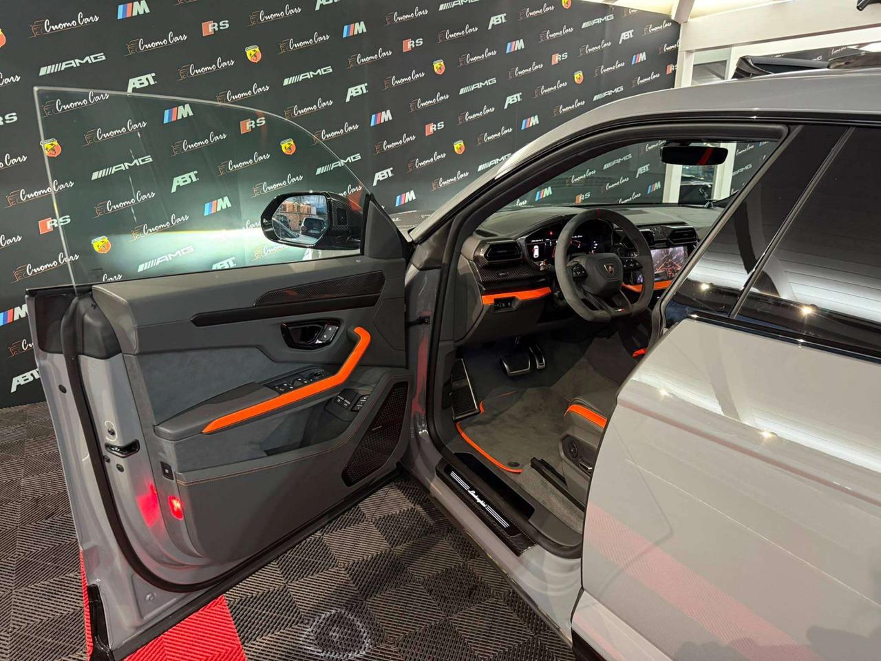 Lamborghini Urus SE 4.0 V8 phev auto