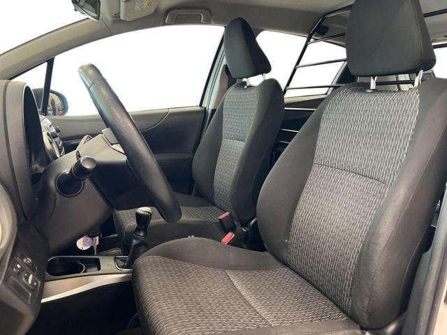 TOYOTA Yaris 1.0 5 porte Van
