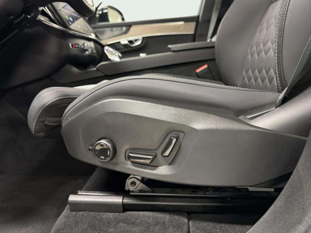 VOLVO XC90 T8 Plug-in hybrid AWD automatico 7 posti Plus Dark