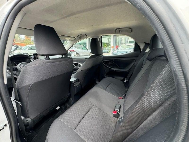 Toyota Yaris Hybrid Active MY22