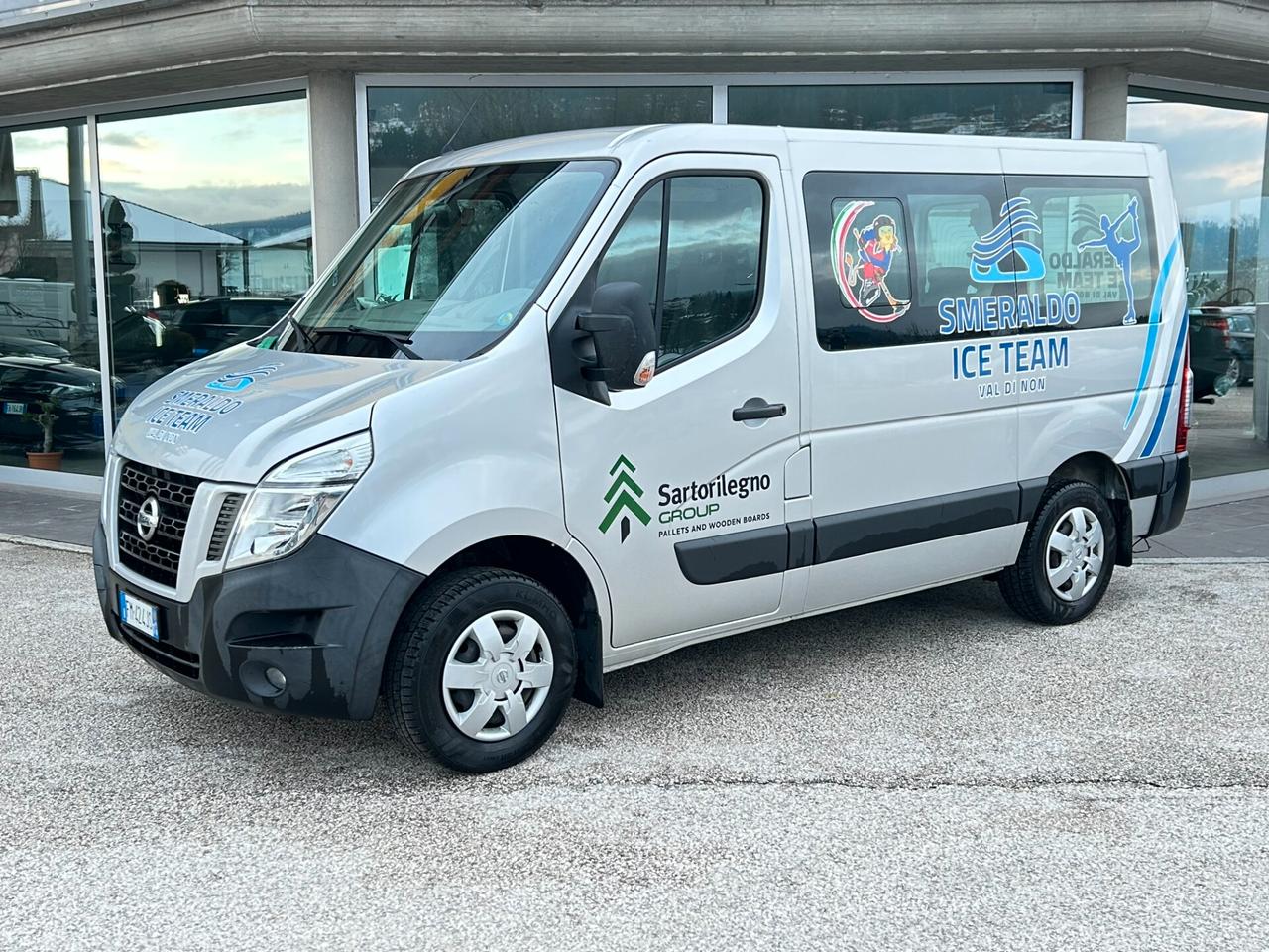 Nissan NV400 2.3 dCi 145cv 9 POSTI "GANCIO TRAINO"