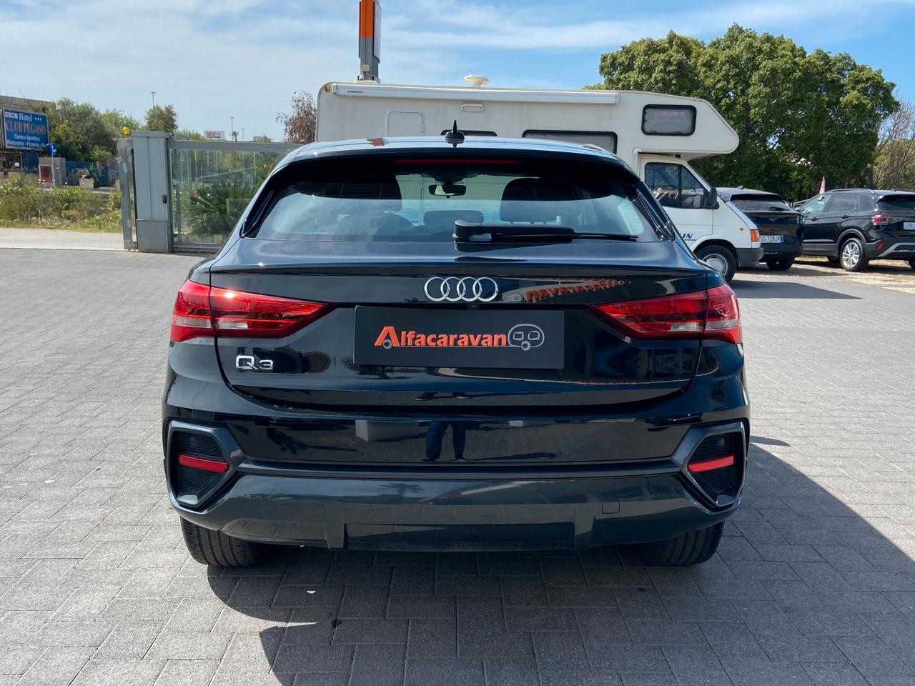 Audi Q3 Sportback 35 1.5 tfsi mhev s-tronic