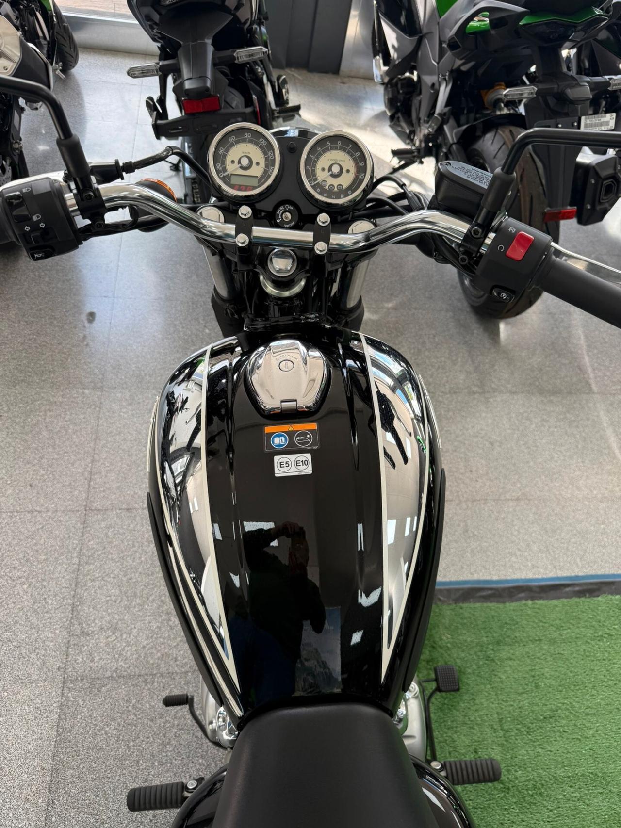 Kawasaki 250 S1 CUSTOM