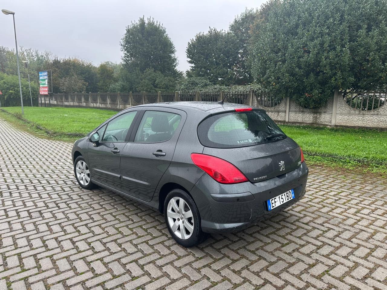 Peugeot 308 1.6 8V HDi 93CV 5p. Premium