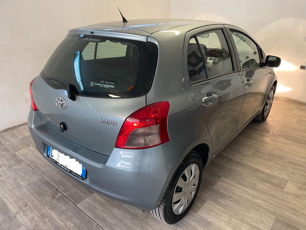 Toyota Yaris 1.3 5 porte 95.000 km! FULL OPTIONAL