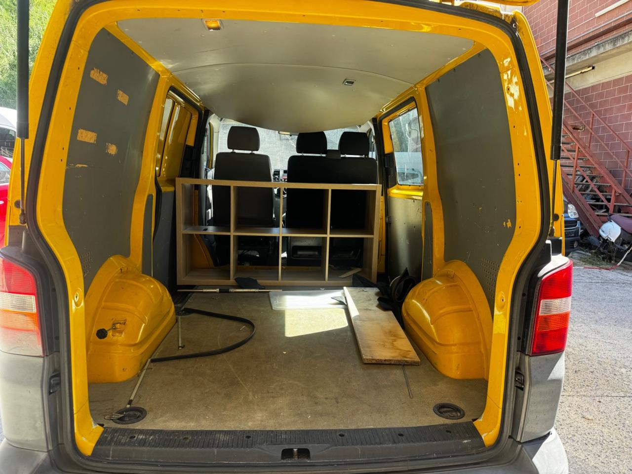 Volkswagen Transporter T5 California 1.9 TDI 2009