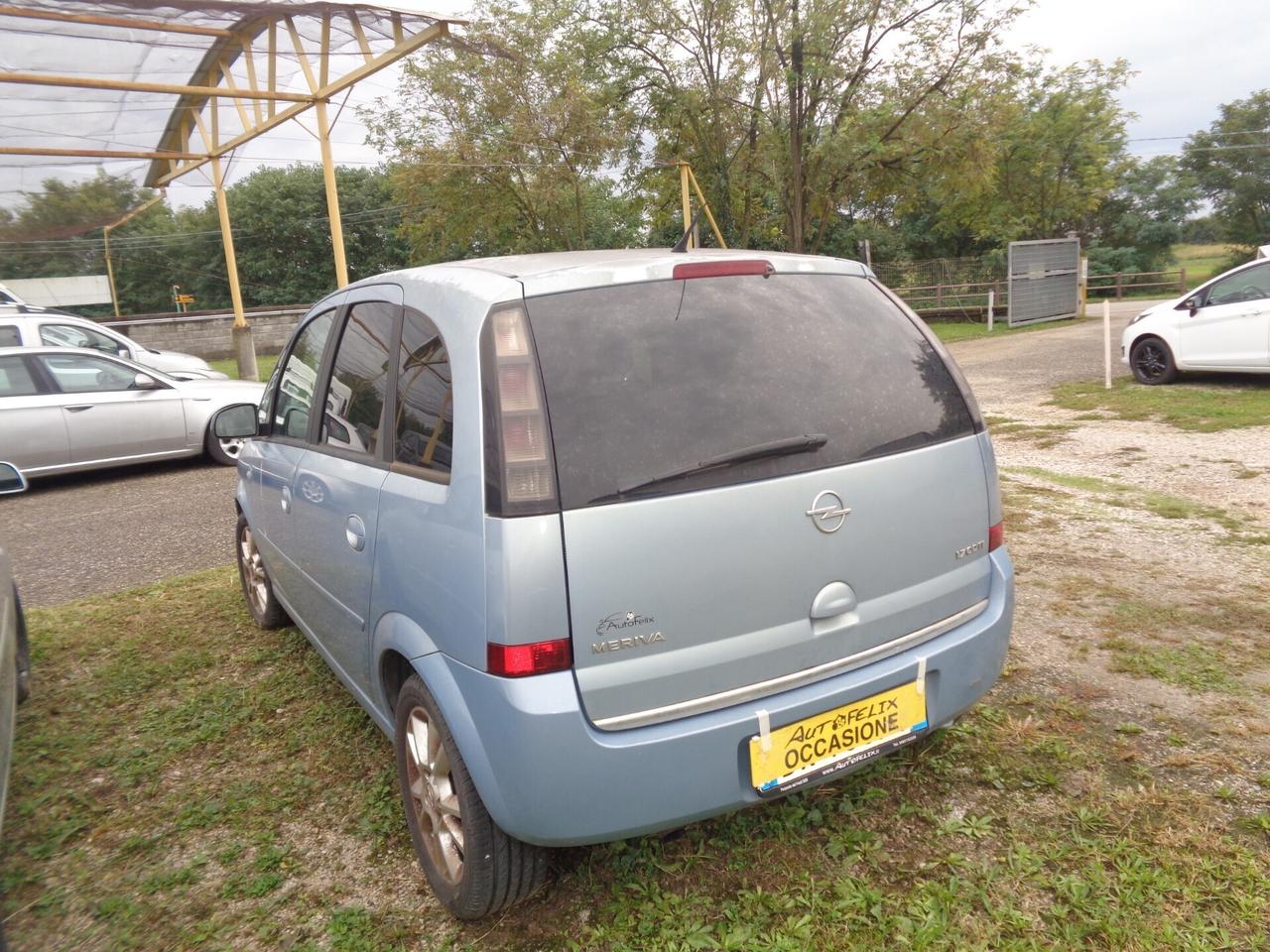 Opel Corsa 1.2i 16V cat 5 motore rotto