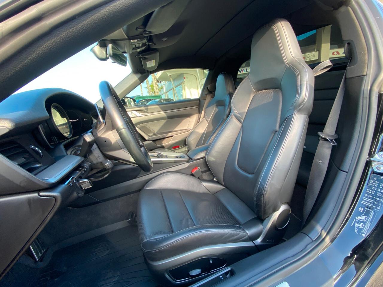 Porsche 911 992 Targa 3.0 4 auto