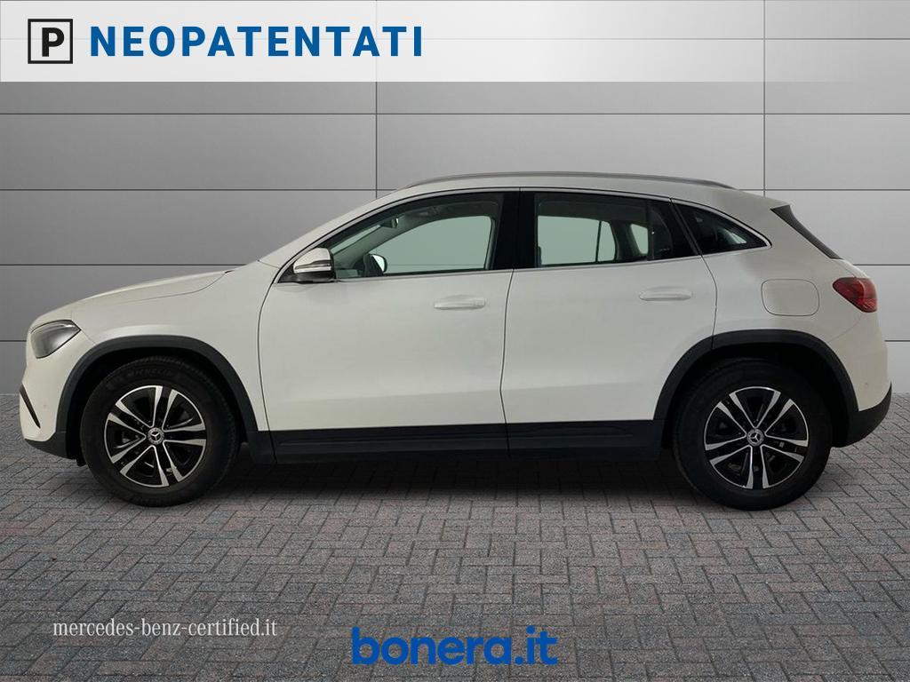 Mercedes GLA 180 180 D Advanced 8G-DCT