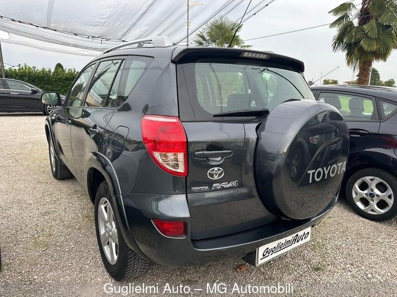 Toyota RAV4 RAV4 2.2 D-4D 177 CV Luxury