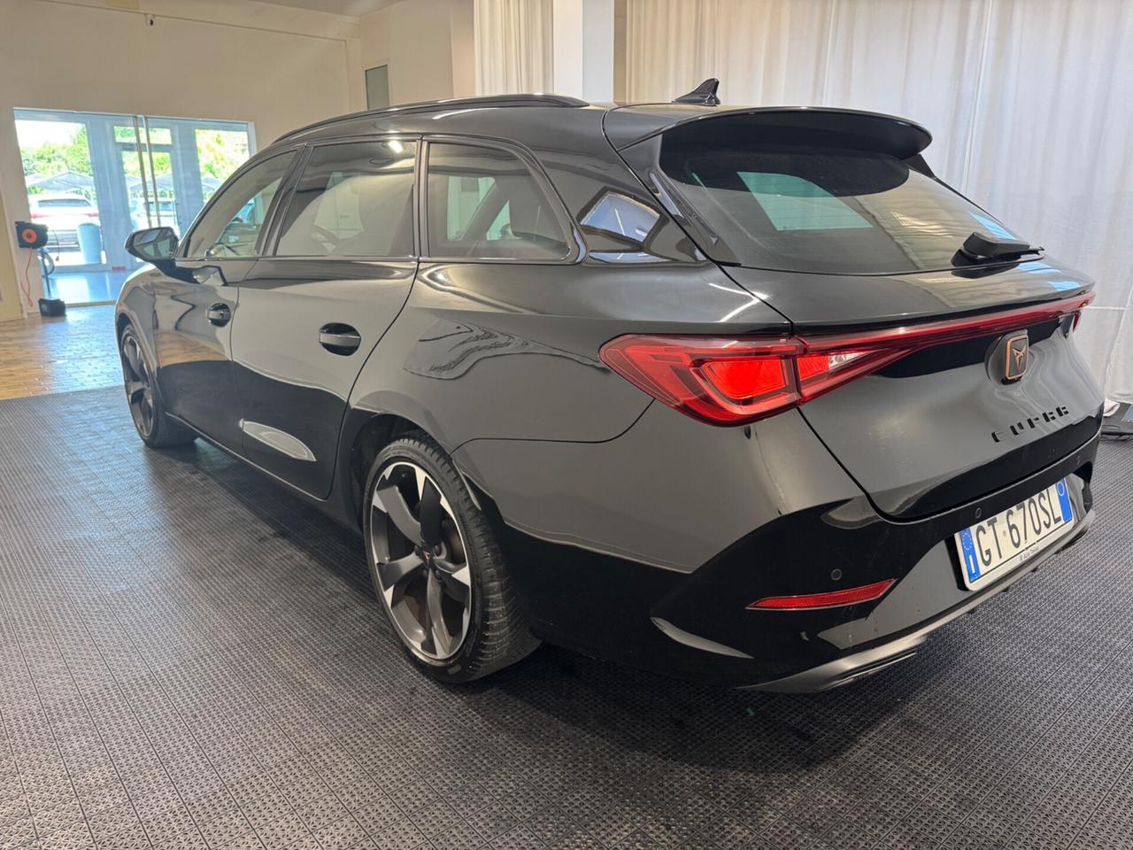 Cupra Leon Sportstourer 1.5 Hybrid 150CV DSG