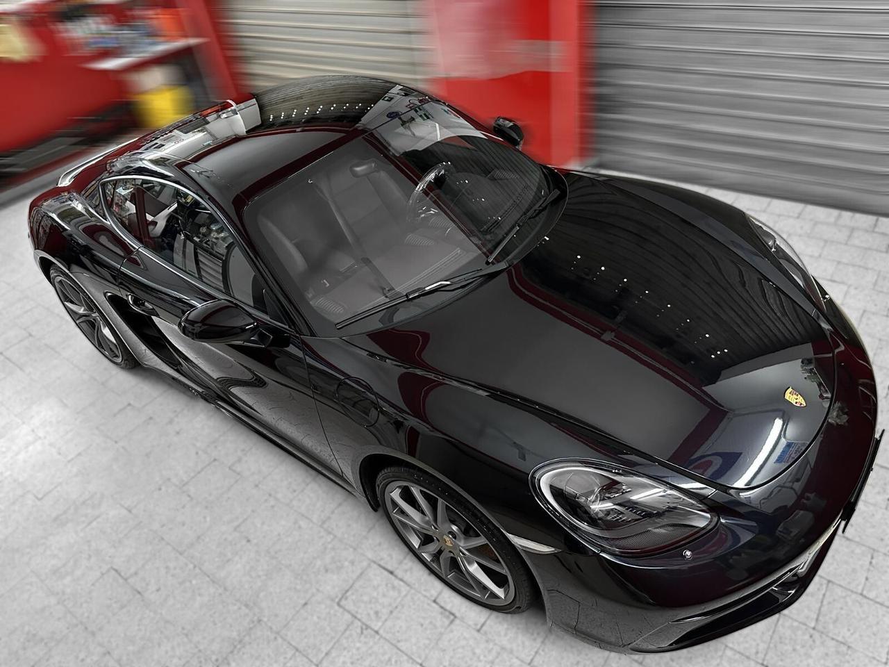 Porsche 718 Spyder Cayman 2.0 T PDK