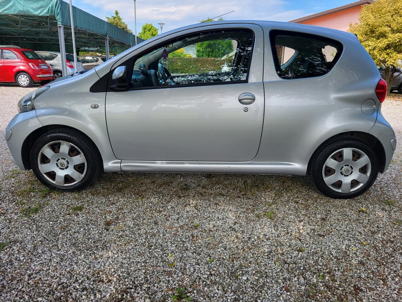 Toyota Aygo 1.0 12V VVT-i 3 porte Sol