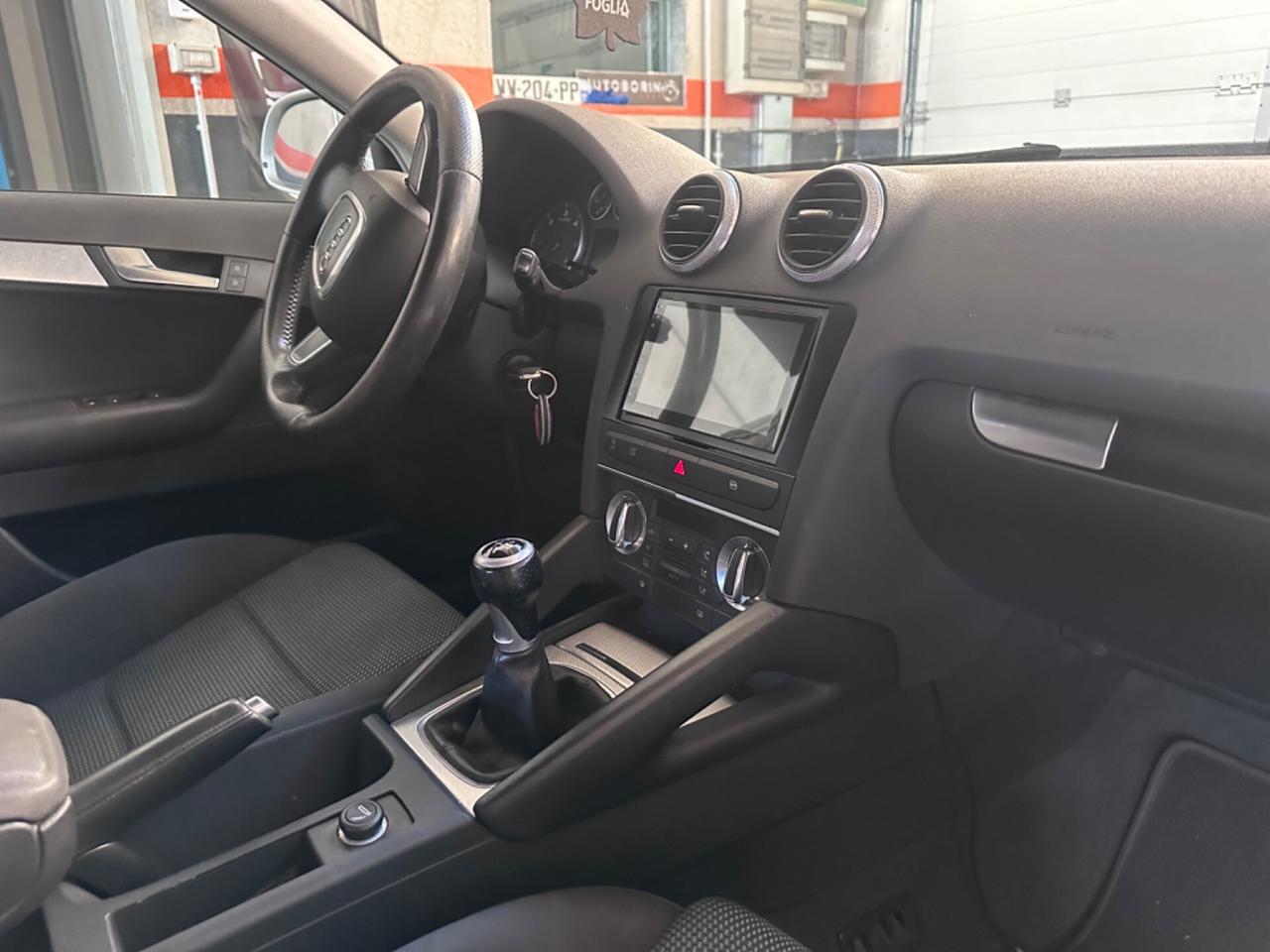 Audi A3 SPB 1.6 TDI 105 CV CR Attraction