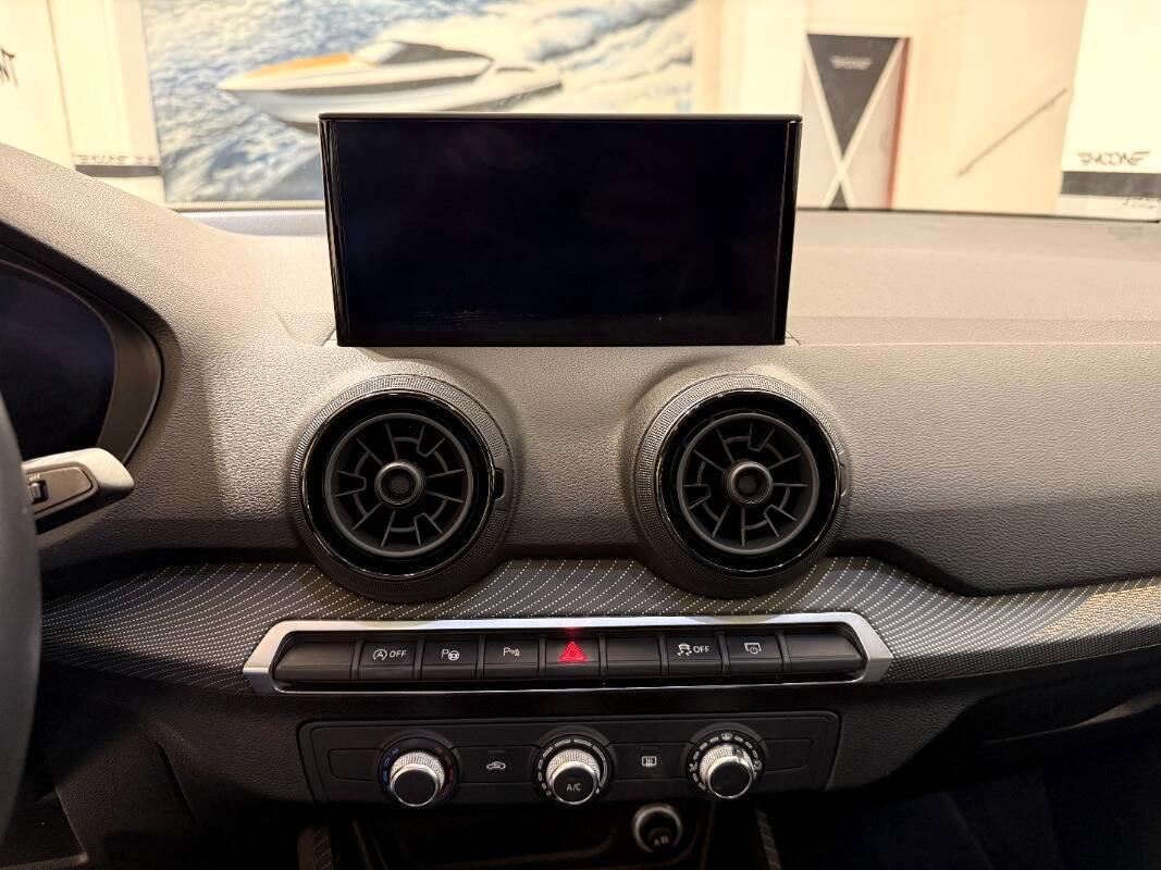 Audi Q2 1.6 tdi Business s-tronic