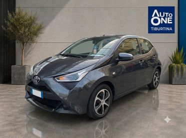 Toyota Yaris 1.5 Hybrid 5 porte Trend Automatico